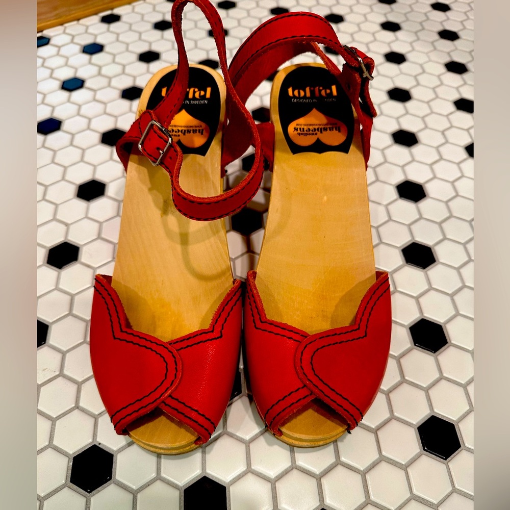 Swedish Hasbeens red sandle